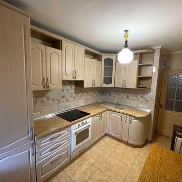 Сдам 2 комнатную квартиру