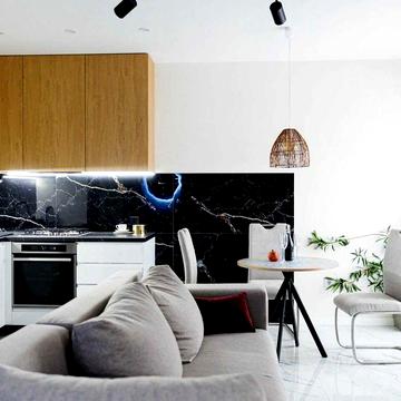 Продається дворівнева квартира в центрі міста!