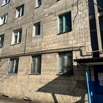 Продам 1 кім. на вул. Кременчуцькій