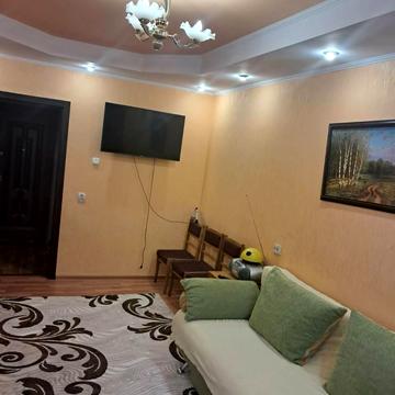 Незалежності пров., 3