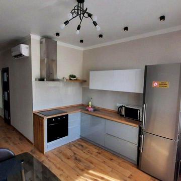 Перлинна вул., 6