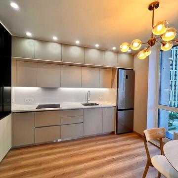 Зарічна вул., 4