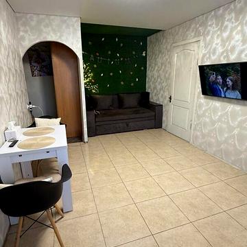 Продаж 3к Квартира Космонавтів вулиця