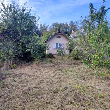 Продаж дачного будинку по вул.Набережна