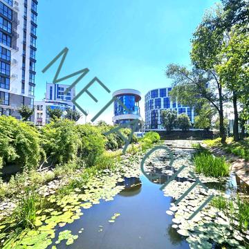 Центральна вул., 11