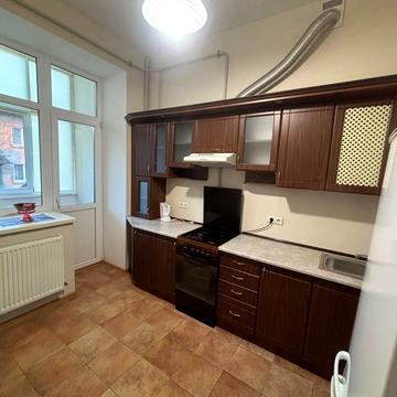 Незалежності вул., 164