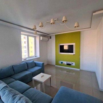 Простора трикімнатна квартира в центрі Івано-Франківська