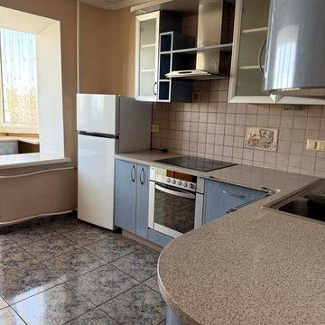 Сдам просторную 2- уровневую квартиру на ул. Королева+гараж в подарок!