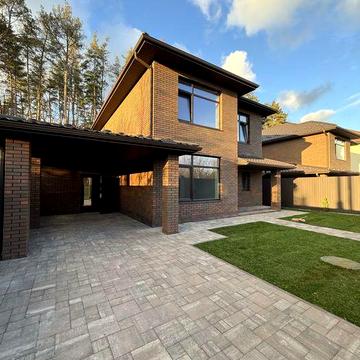 Будинок 140 кв.м. 5 Соток, вул. Снайпера. Газ! Вихід в Ліс