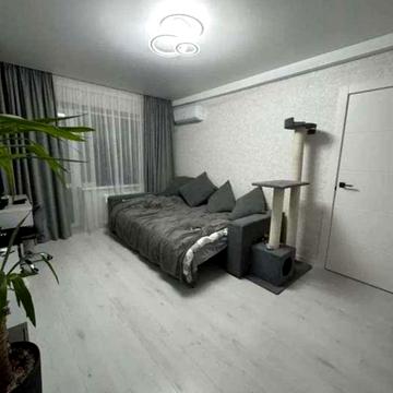 Гната Юри вул., 5