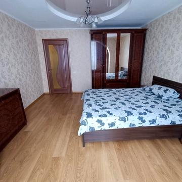 Миру вул., 11