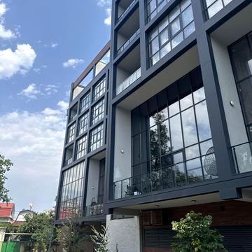 Рєпіна вул., 1-Б