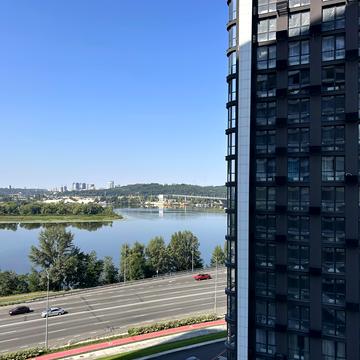 Дніпровська набережна вул., 15-Є