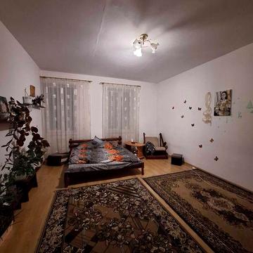 Продається 2 кімнатна квартира, вулиця Хотинська ЖК Ріал траст