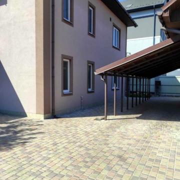 Академіка Шалімова вул.