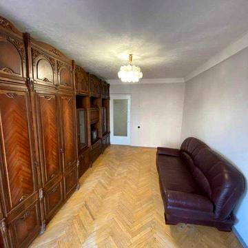 Продам велику 2-кімнатну квартиру Лісовий, Шолом-Алейхема метро Лісова