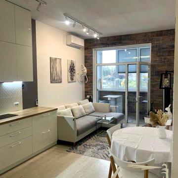 Саперне Поле вул., 12