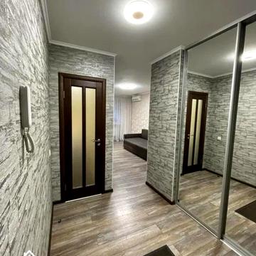 Науки просп. (Леніна), 72