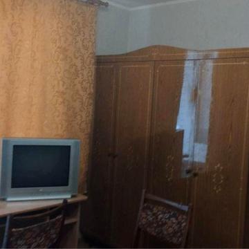 Продам однокімнатну квартиру в р-ні 6 школи на першому поверсі