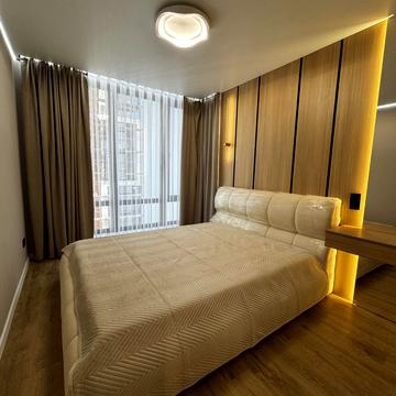 Романа Левицького вул., 44