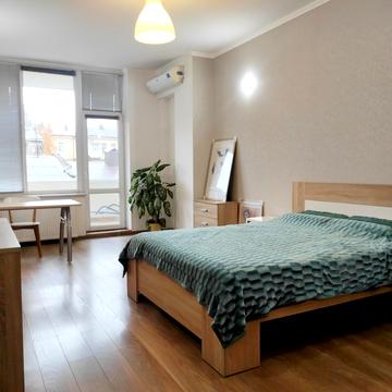 Деволанівський узвіз, 12