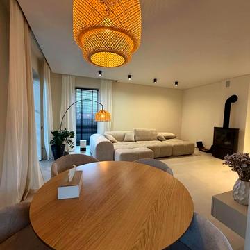 Новочерчицька вул.