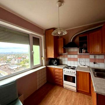 Можна з тваринками. Оренда 3к квартири Райдужна 57.