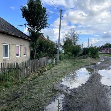 Приватний будинок, земля