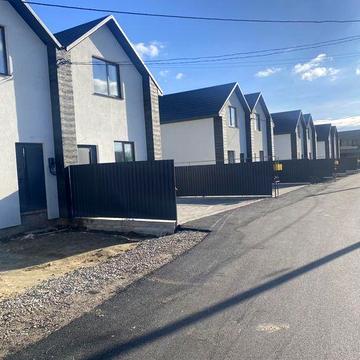 Продаються дуплекси з ремонтом с. Зарванці