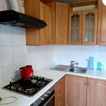 Тополина вул., 7