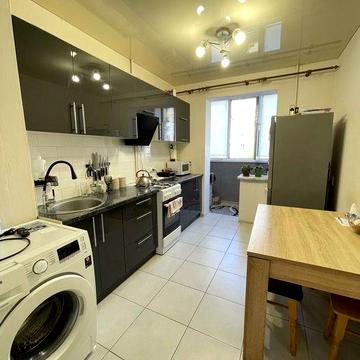 3 комнатная квартира с ремонтом на Высоцкого!