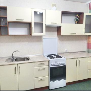 Милославська вул., 12