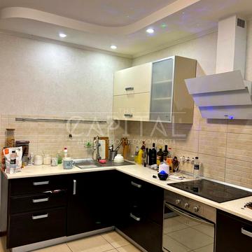 Михайла Максимовича вул. (Онуфрія Трутенка), 32