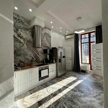 Трехкомнатная квартира с ремонтом в Аркадии, ЖК "Корона Аркадии" ЖК Корона Новой Аркадии