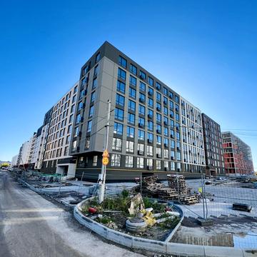 Героїв Майдану вул., 1