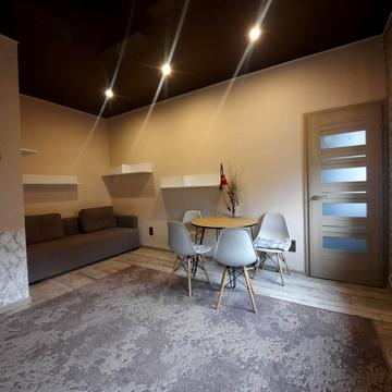 Листяний пров., 4