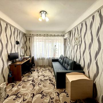 Дніпровська вул. (Леппіка), 24