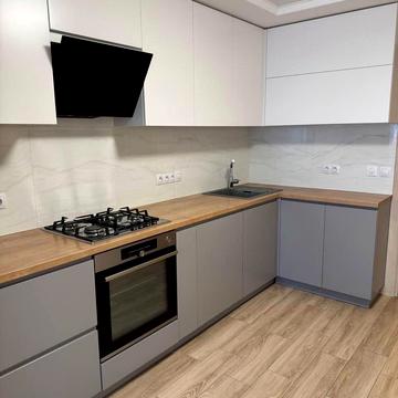 Яблунева вул., 5-Б