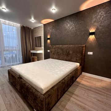 Богдана Хмельницького вул., 94