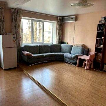 Продам 2-х комн. квартиру на Черёмушках на улице Ак. Филатова