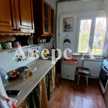 Шкільна вул., 19