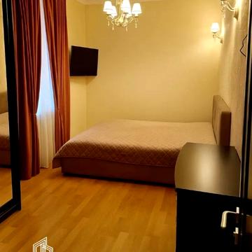 Метробудівська вул., 13/10