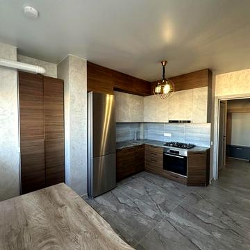 Хіміків вул., 24