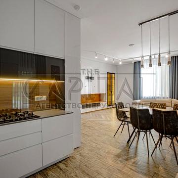 Покровська вул.