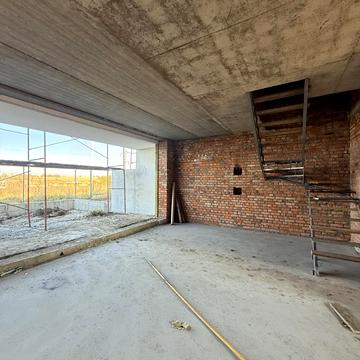 Степана Бандери вул., 82/2