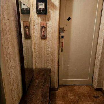 В продажі 2 к квартира м Армійська середній поверх роздільні кімнати