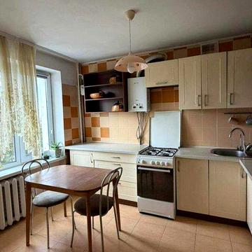 Здам в оренду трикімнатну квартиру на Студентській