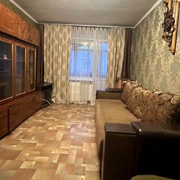 Зарічанська вул., 3