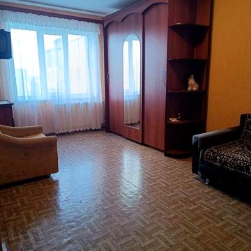 Здам однокімнатну квартиру по вулиці Незалежності 70