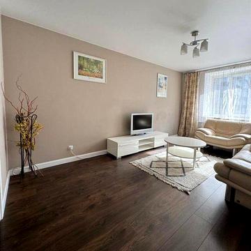 Андрія Верхогляда вул. (Михайла Драгомирова), 2